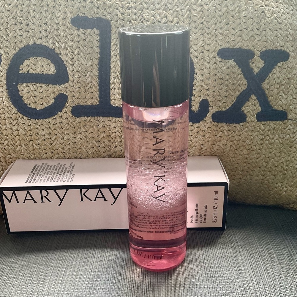 Oil-free eye makeup remover